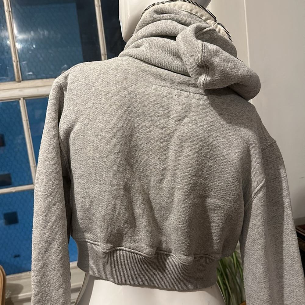 Cropped Hoodie Metal Zipper front all the way zip face Cotton Terry Heather grey